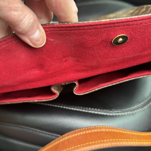 Louis Vuitton Viva Cite Monogram Canvas GM handbag - Picture 12 of 12